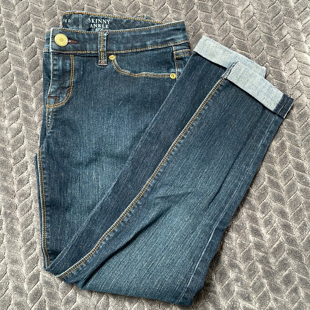 Cropped low waisted ankle skinny jeans